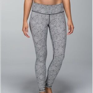 Lululemon Wunder Under Pant Plush Petal Deep Coal Ghost Size 2